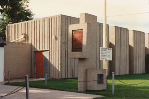 Location of plaque