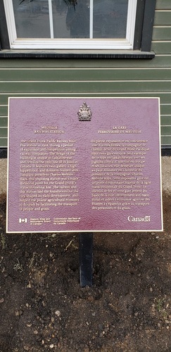 Plaque en place