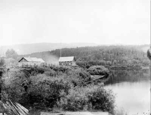 Vue générale du Fort McLeod.