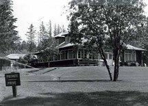 Superintendents Residence Recognized Federal Heritage Building; (Parks Canada | Parcs Canada, Prairie Regional Office | Bureau régional des prairies, Winnipeg, 1984.)